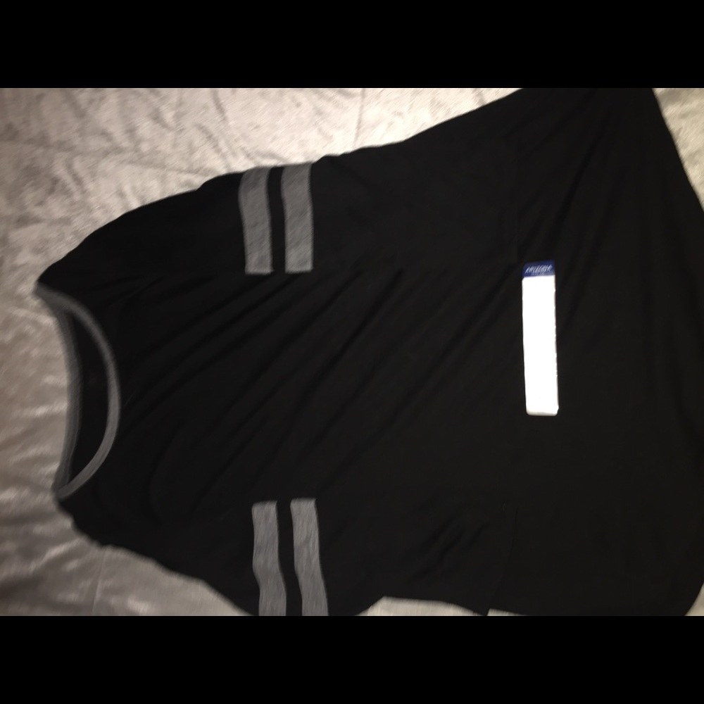 Black 3/4 sleeve t shirt